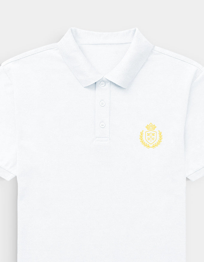 White polo shirt with a yellow logo on a white background
Ravlen Polo