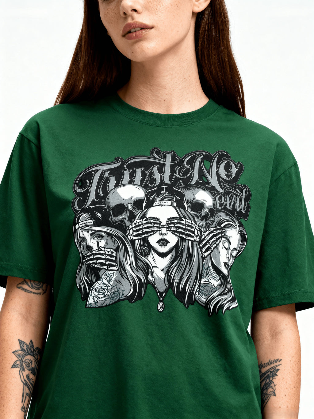 Trust No Evil — Oversized T-Shirt | Femme Edition - CozyVora™