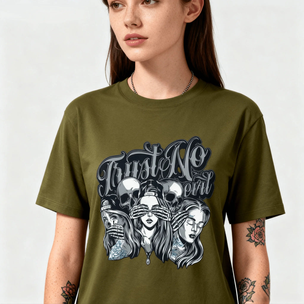 Trust No Evil — Oversized T-Shirt | Femme Edition - CozyVora™