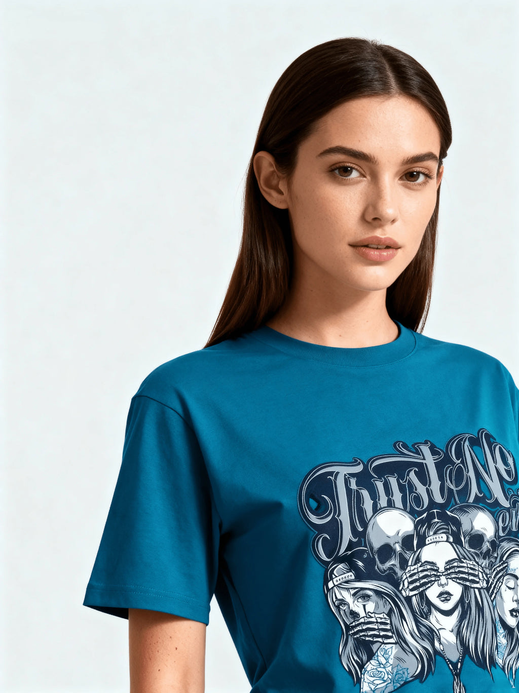 Trust No Evil — Oversized T-Shirt | Femme Edition - CozyVora™