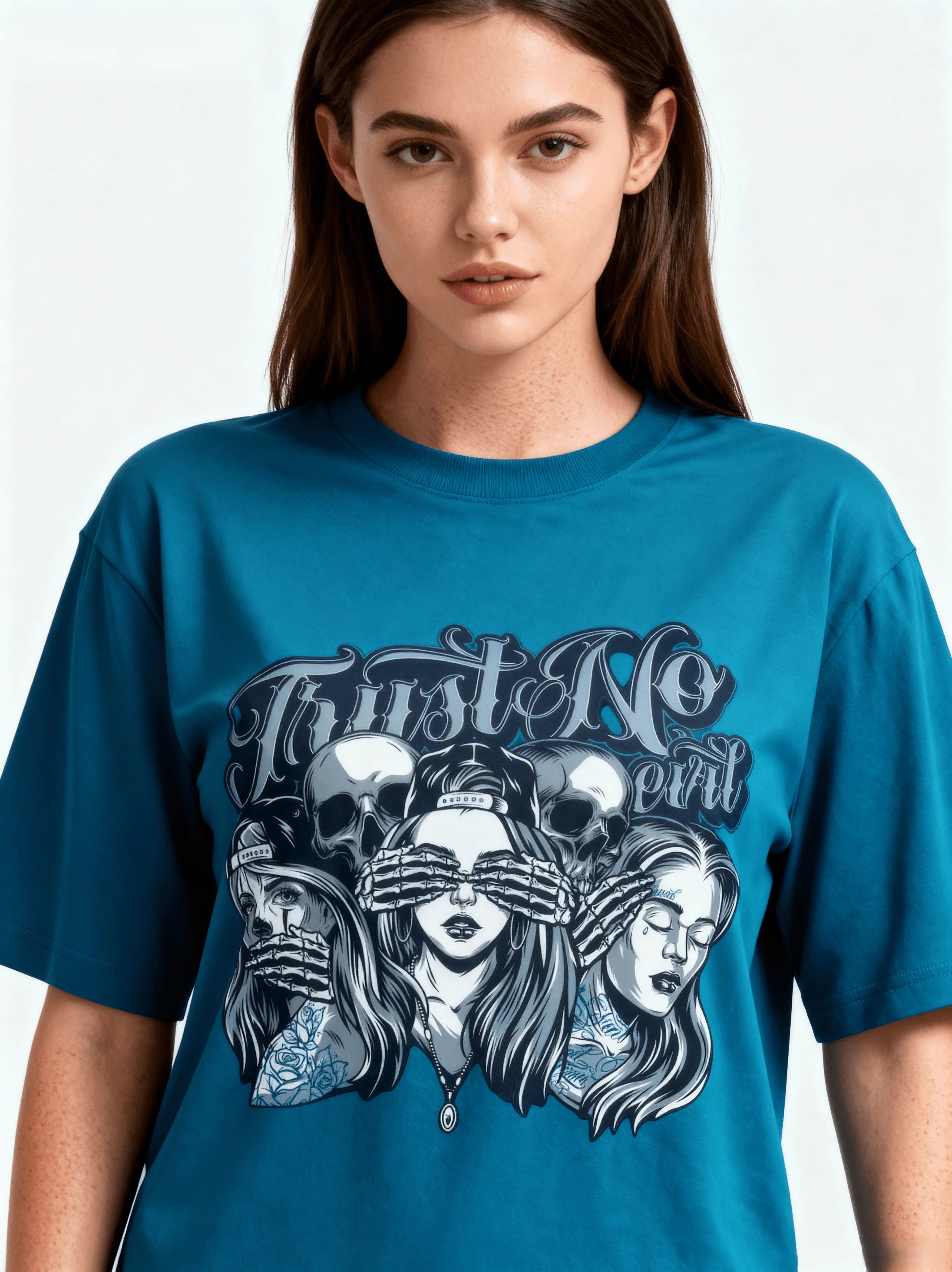 Trust No Evil — Oversized T-Shirt | Femme Edition - CozyVora™